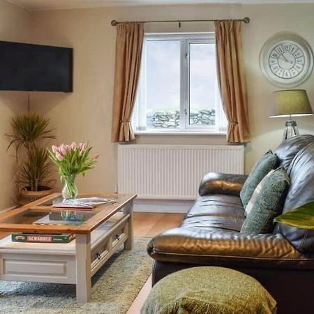 Cremlyn Lodge Beaumaris Bagian luar foto